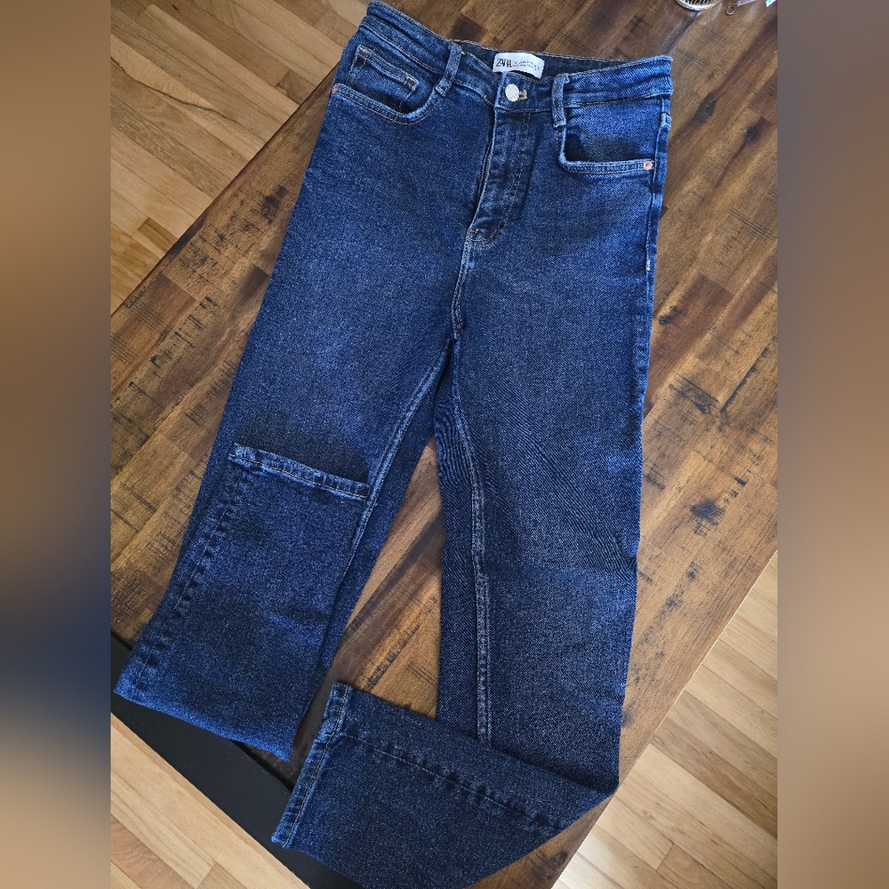 ZARA | Straight Leg High Waisted Jeans
